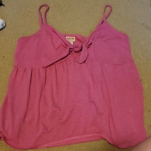 🎁🦋 NWOT Tie flowy tank top